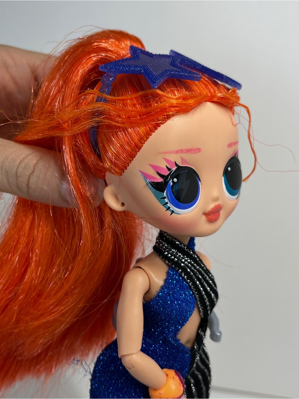 LOL Surprise OMG Fashion Doll Dance Dance Major Lady With Stand Brush Outfit - Picture 6 of 11